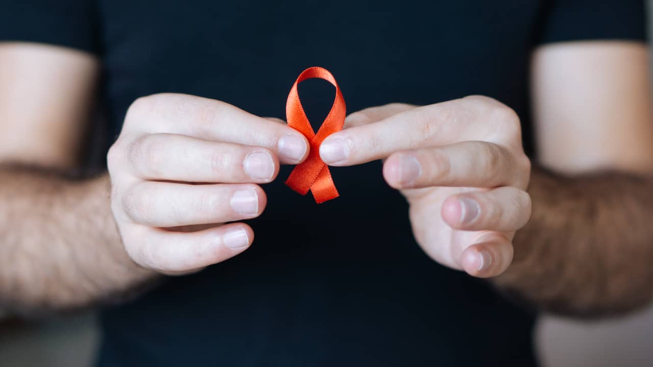 L’epidemia di AIDS cresce in sempre più Paesi: “La lotta è cessata” |  All’estero