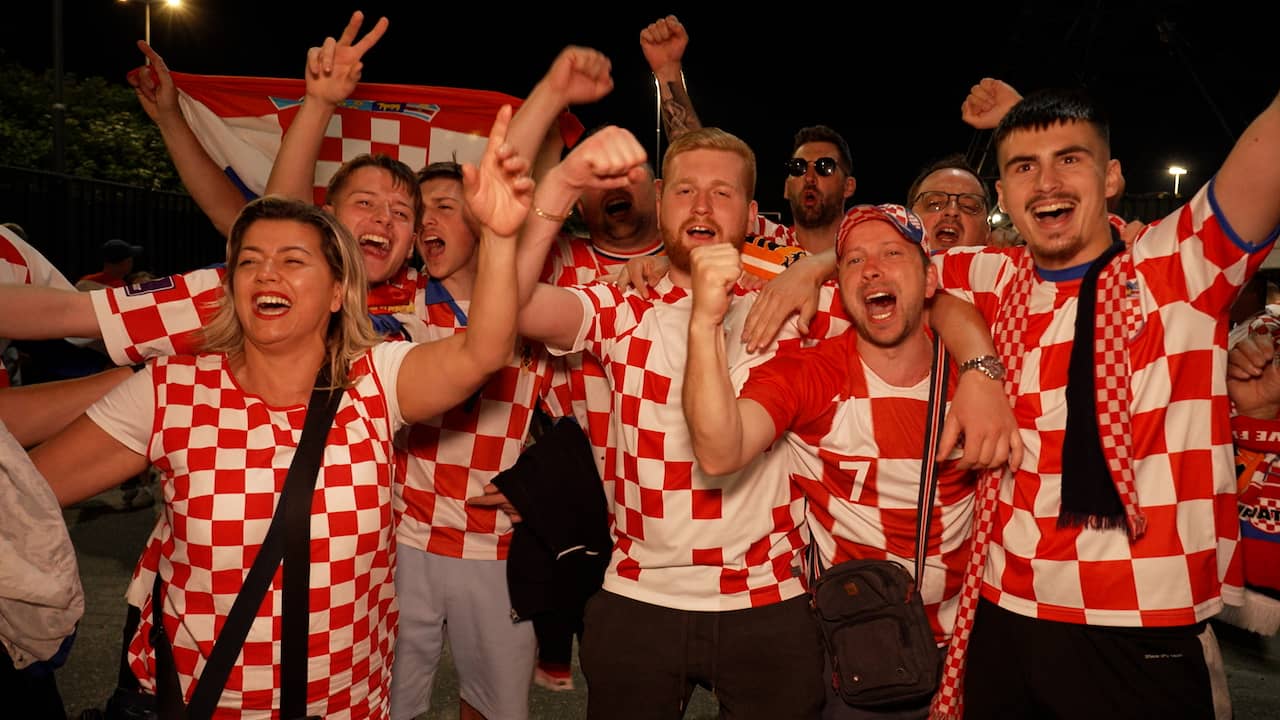 Beeld uit video: Kroaten op en naast het veld beter: 'Zit stilte in cultuur Oranjefans?'