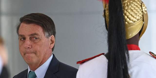 Bolsonaro kijkt af van Trump en twijfelt over stemcomputers