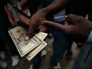 Zimbabwe introduceert nieuwe munt vanwege tekort aan dollars