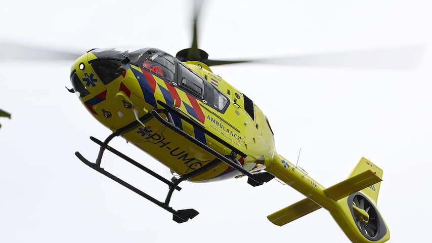 Fietser zwaargewond bij botsing in Breda, traumahelikopter geland