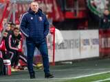 Jans geniet van vriendelijke sfeer bij Twentse derby na recent supportersgeweld