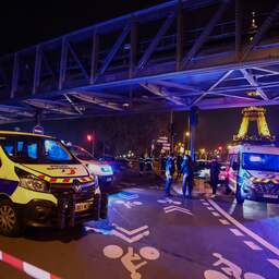 Drie familieleden opgepakt van man die toerist in Parijs doodstak