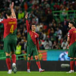 Ronaldo breekt mondiaal interlandrecord door basisplaats bij start EK-kwalificatie