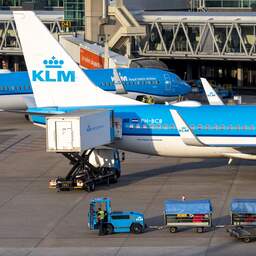 KLM annuleert beperkt aantal vluchten in de zomer