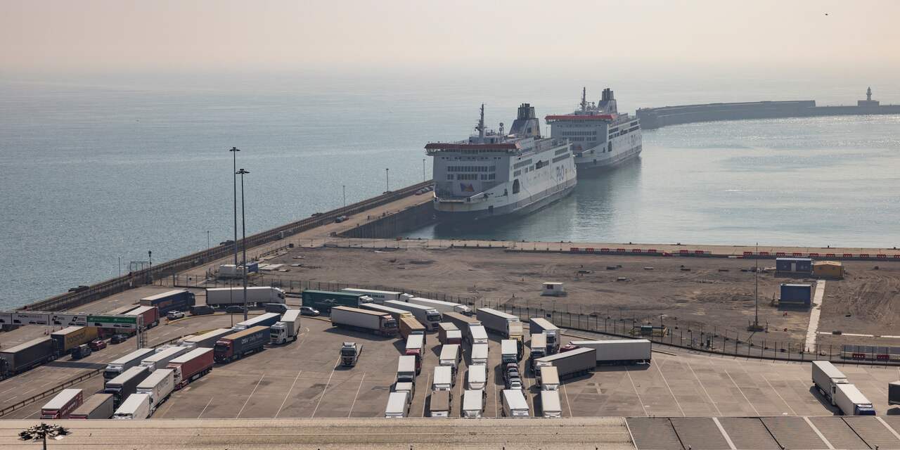 Britse autoriteiten nemen schip van P&O Ferries in beslag na massaontslag