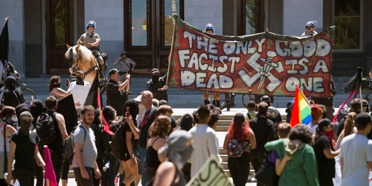 Gewonden door gevechten bij protest extreemrechts in Sacramento