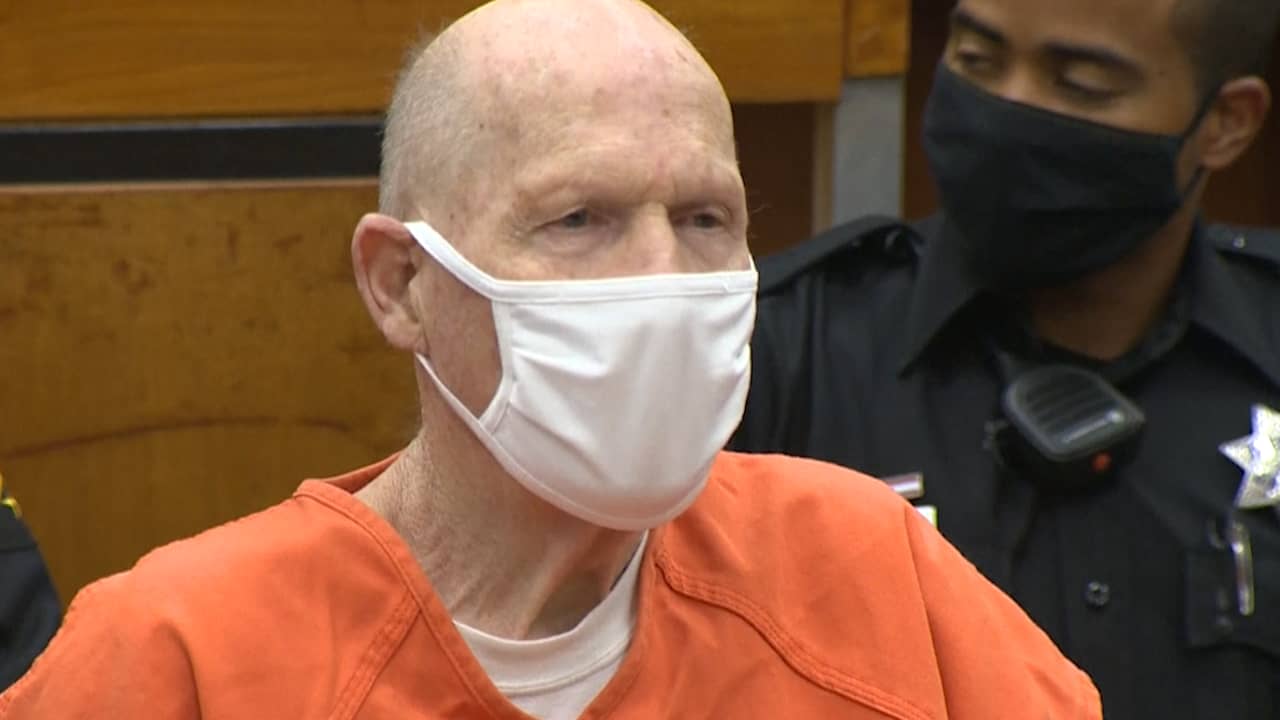 Beeld uit video: Slachtoffers oog in oog met 'Golden State Killer': 'Rot in de hel’