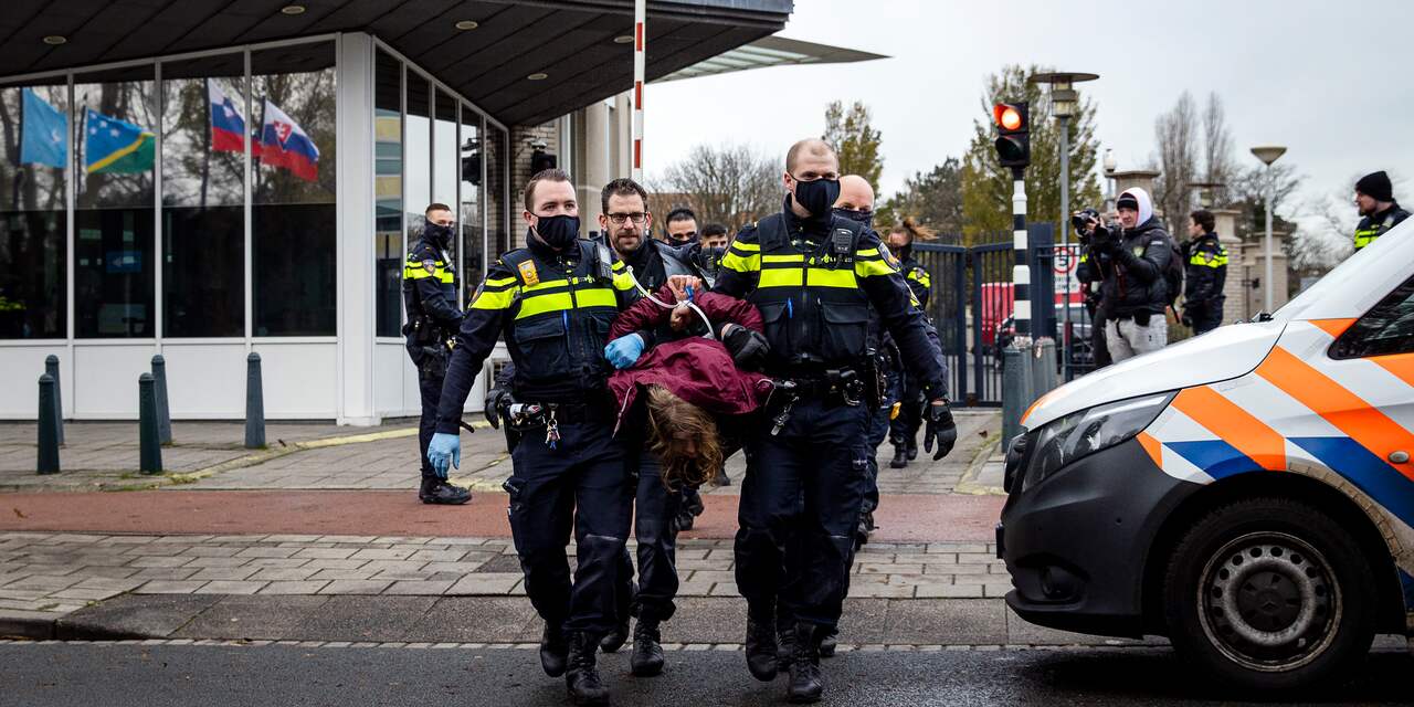 Zes gewonden bij bestorming OPCW-pand in Den Haag, onder wie twee agenten