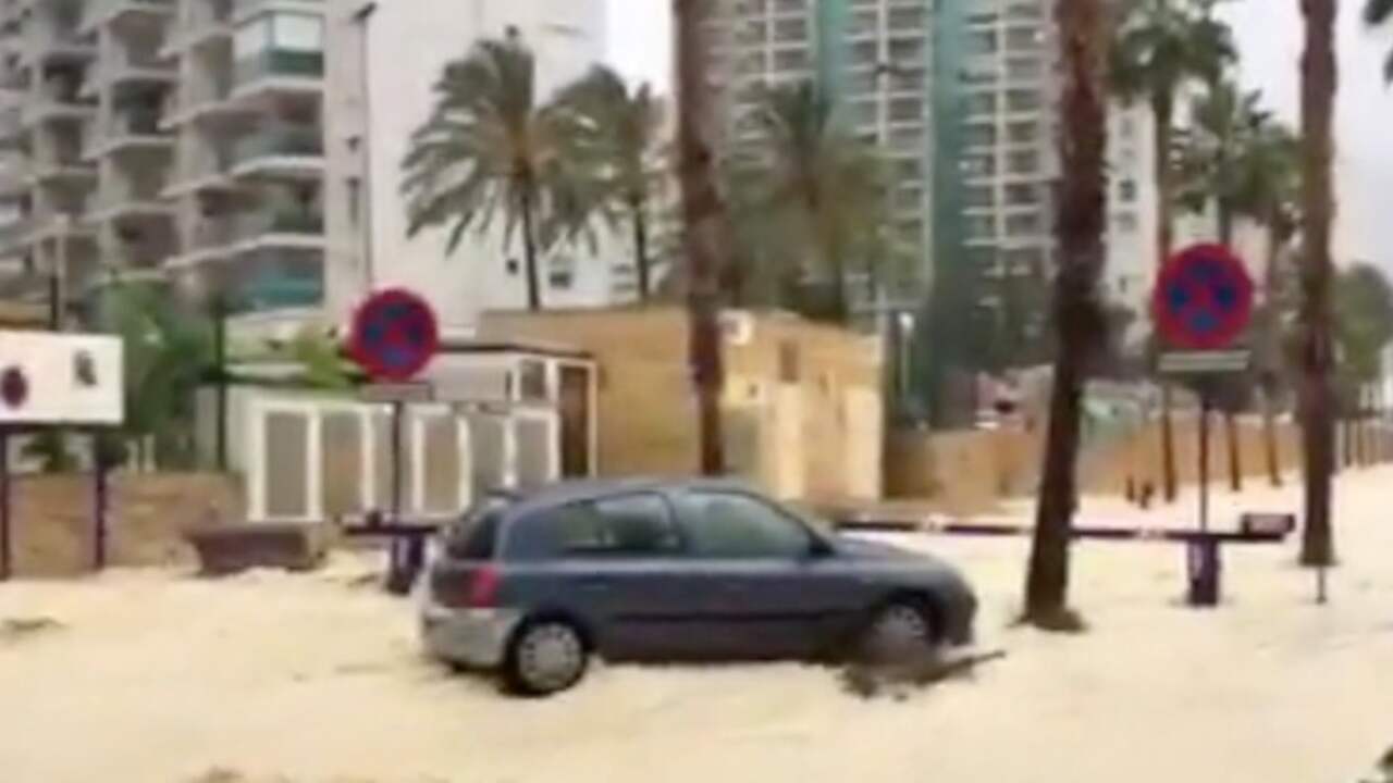 Eén dode door noodweer in oosten van Spanje | NU - Het ...