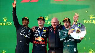 Bekijk hier de samenvatting van de chaotische  Grand Prix in Melbourne