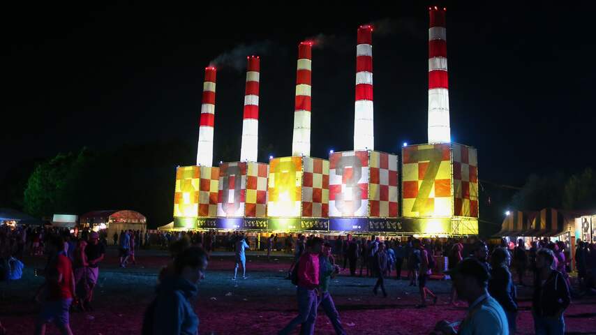 Lowlands by night
