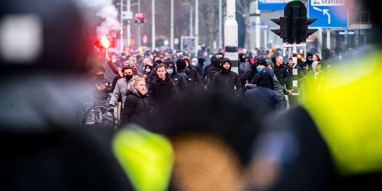 Politiebond vreest nog 'dagen of weken' van rellen in Nederland