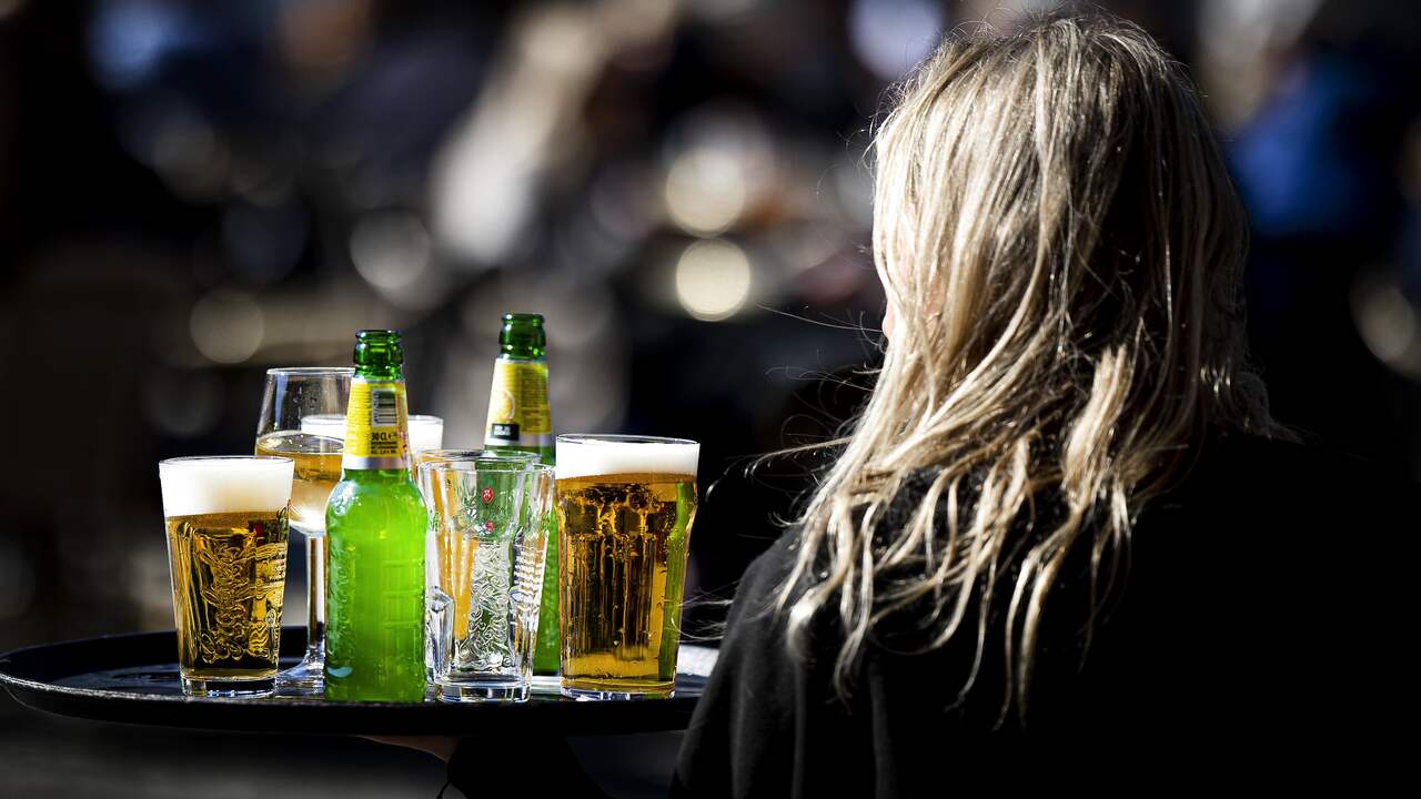 Beeld uit video: Dit gebeurt er in je brein bij een alcoholverslaving