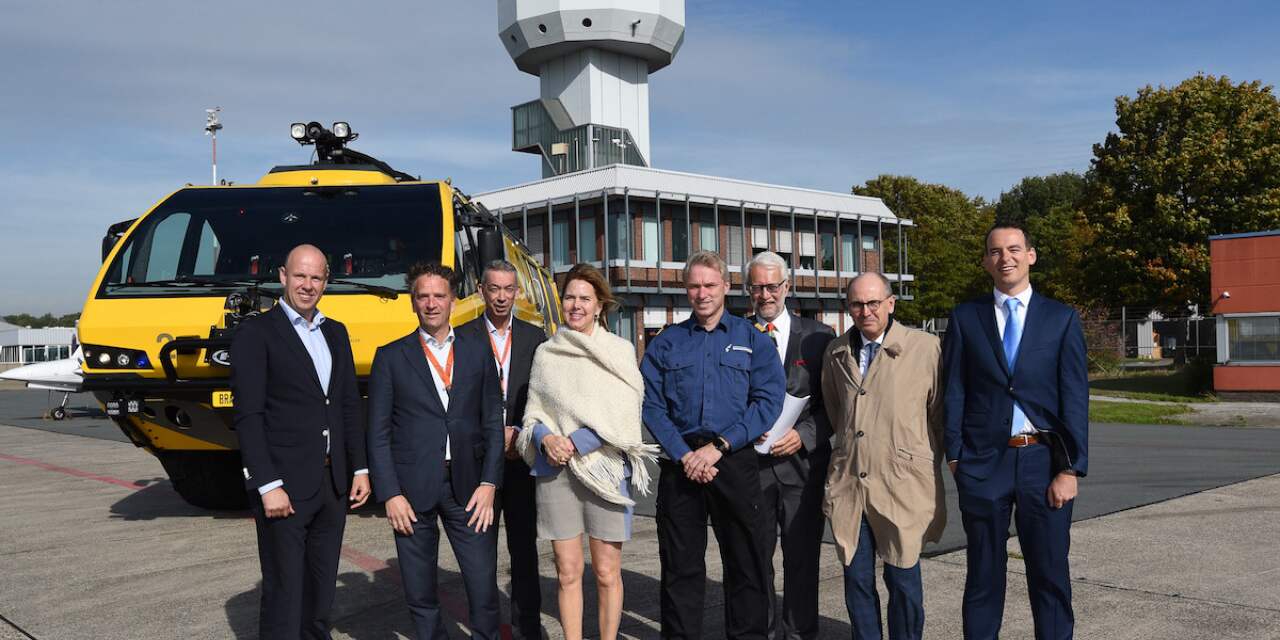 Minister Van Nieuwenhuizen op bezoek bij Groningen Airport Eelde