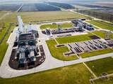 Ruzie tussen aannemers legt deel van bouw essentiële fabriek voor gas stil