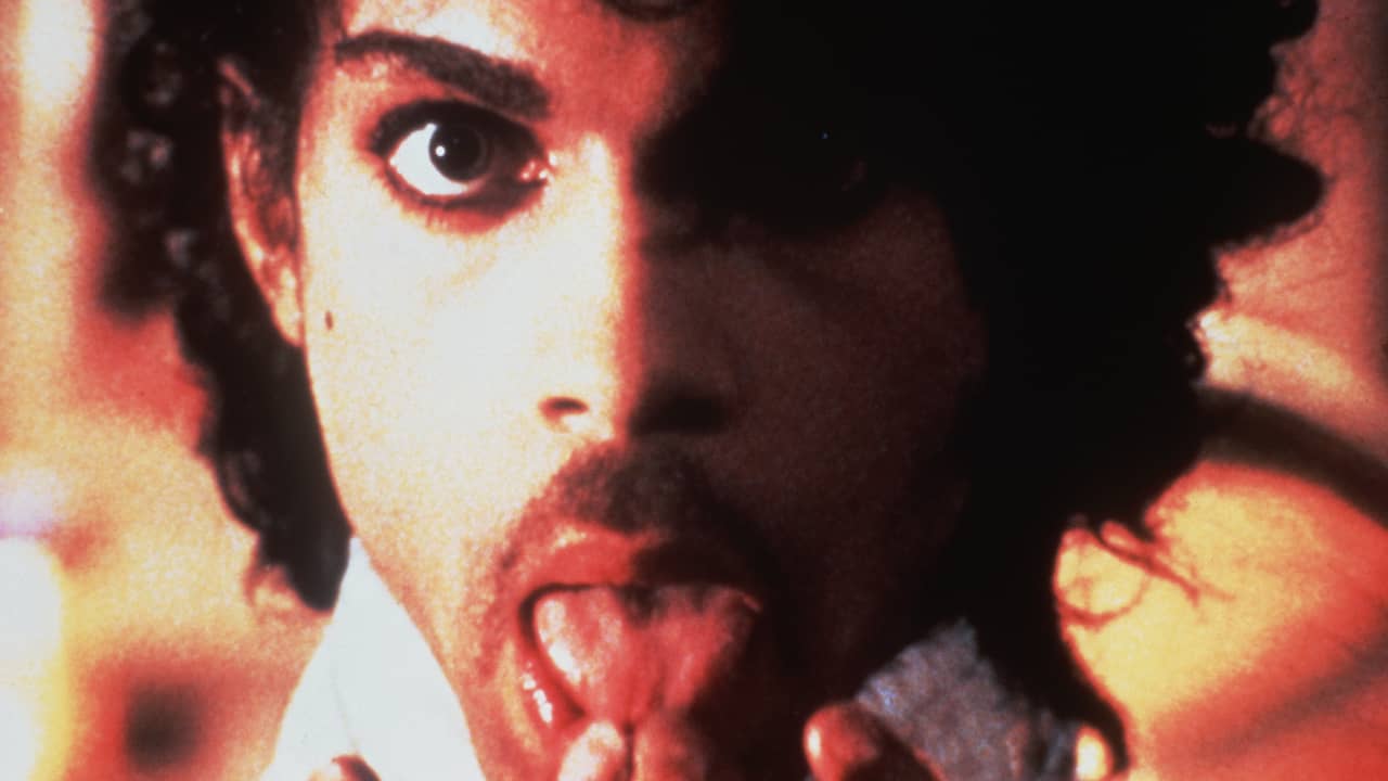 Beeld uit video: Prince een jaar overleden: Zijn imposante podiumkunsten