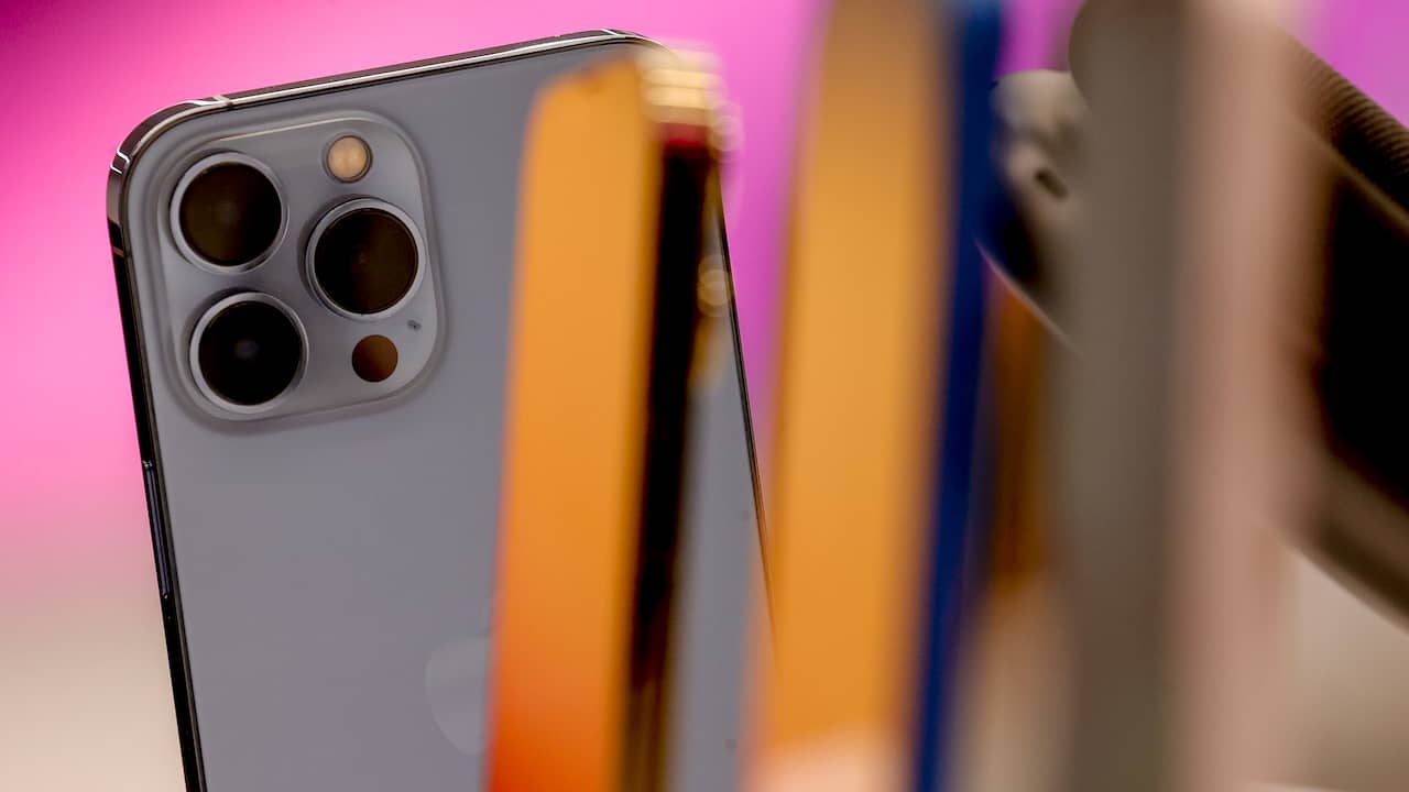 Beeld uit video: iPhone bestaat vijftien jaar: kan de telefoon nog verder innoveren?