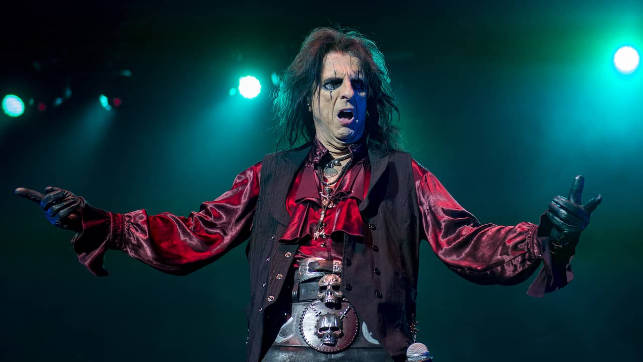 Alice Cooper will release a new studio album | in February  NOW