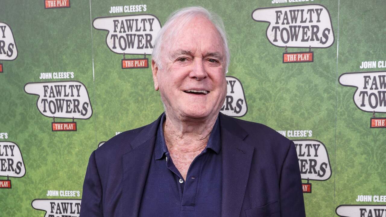 John Cleese brengt zijn afscheidstour in mei 2025 nog een keer naar