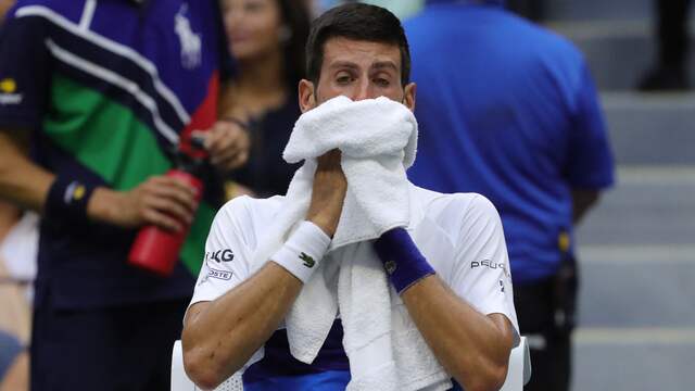 Novak Djokovic raakte behoorlijk geëmotioneerd bij de wissel voor de laatste game.