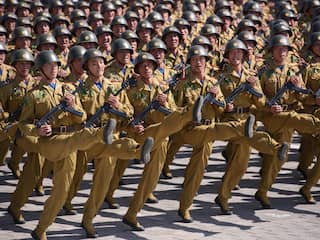 Parade ter ere van 70-jarig bestaan Noord-Korea