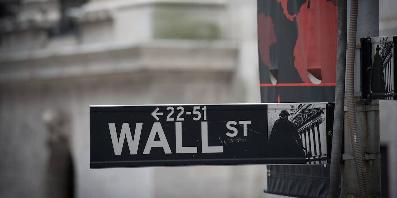Wall Street sluit dicht bij huis
