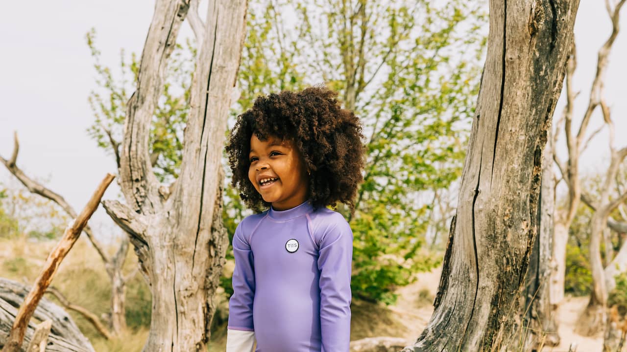 UV shirts for your child: exaggerated or do they really work?  (and how?) |  Child & Family