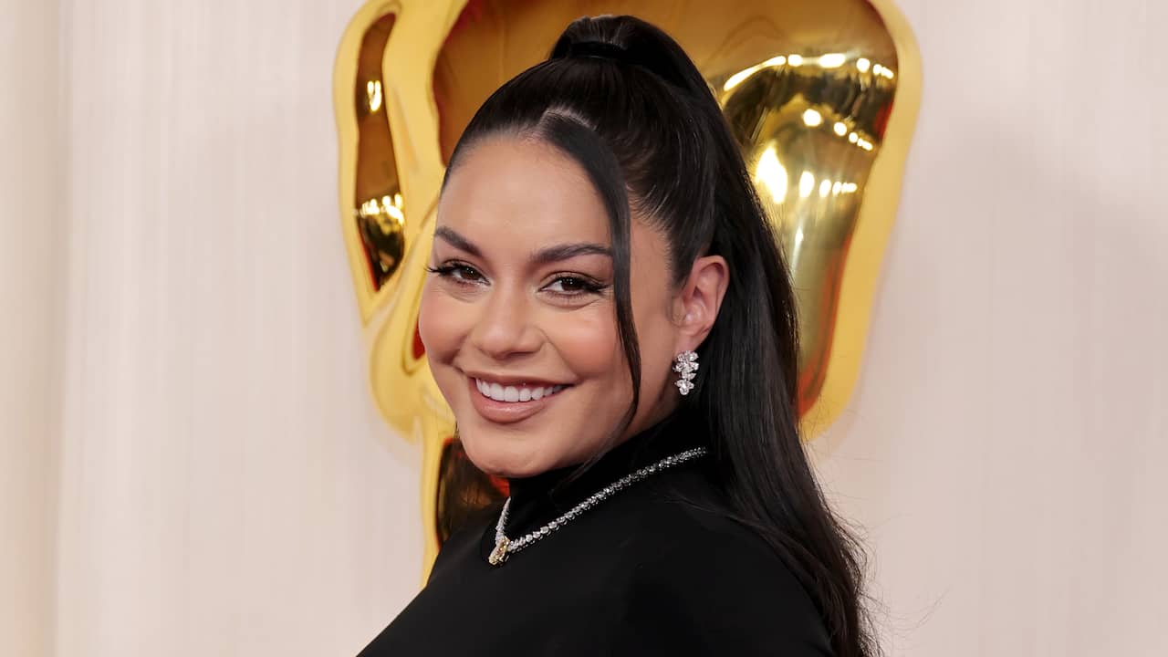 Vanessa Hudgens kondigt zwangerschap aan op rode loper Oscars | Achterklap  | NU.nl