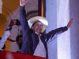 Radicaal-linkse onderwijzer Pedro Castillo nieuwe president Peru