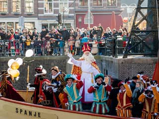 Alleen roetveegpieten bij landelijke intocht Sinterklaas in Apeldoorn