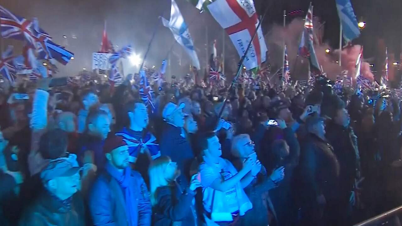 Beeld uit video: Feest en verdriet in Londen tijdens Brexit Day