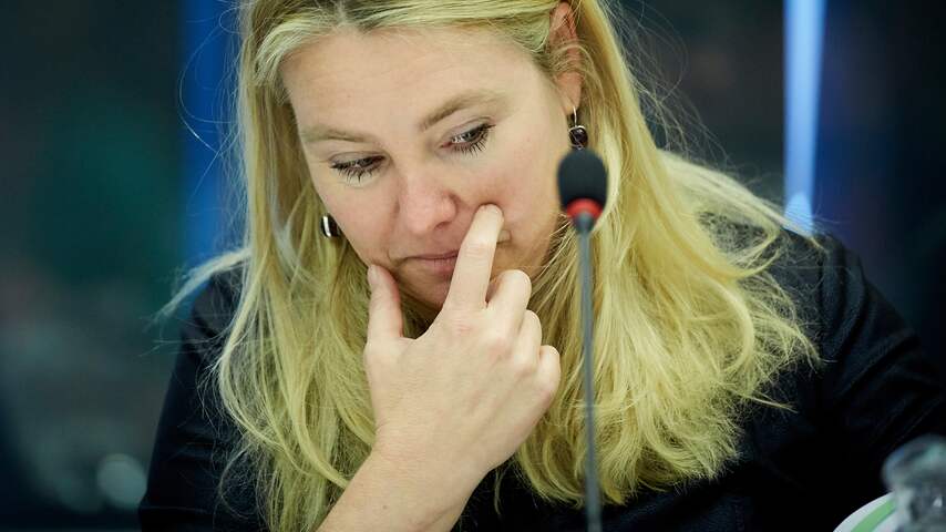 Schultz laat bouwverbod kust na veel ophef onaangetast