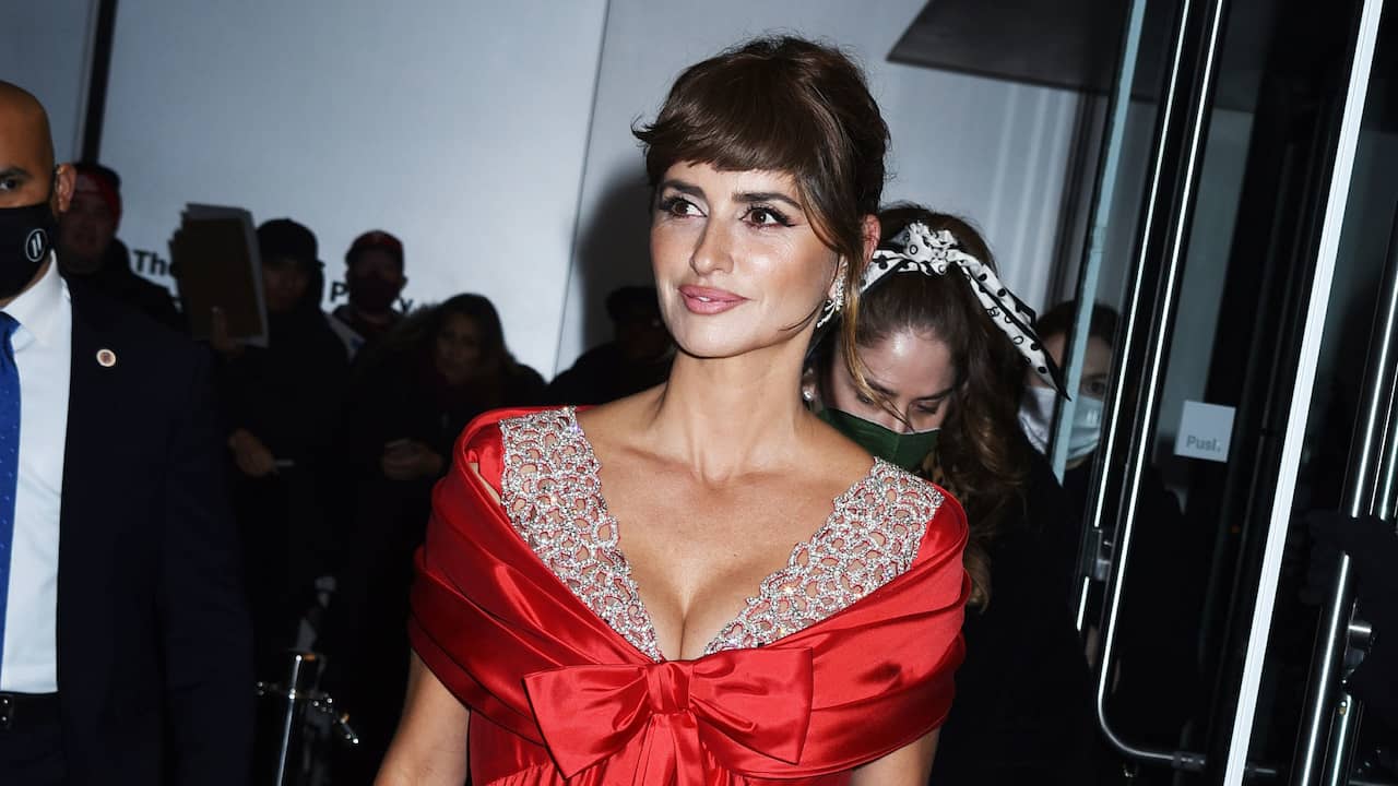 Penélope Cruz wees eerste kans op doorbraak af vanwege seksscènes |  Achterklap | NU.nl