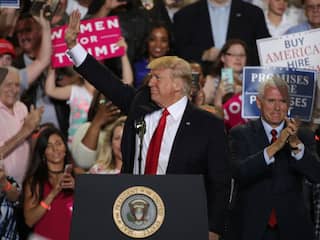 Trump looft 'zeer productieve' eerste honderd dagen als president