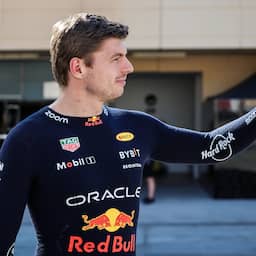Verstappen zorgt voor lachende gezichten op productieve eerste testdag Red Bull