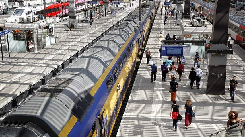 Storing in spoortunnel verstoort treinverkeer tussen Rotterdam en Breda