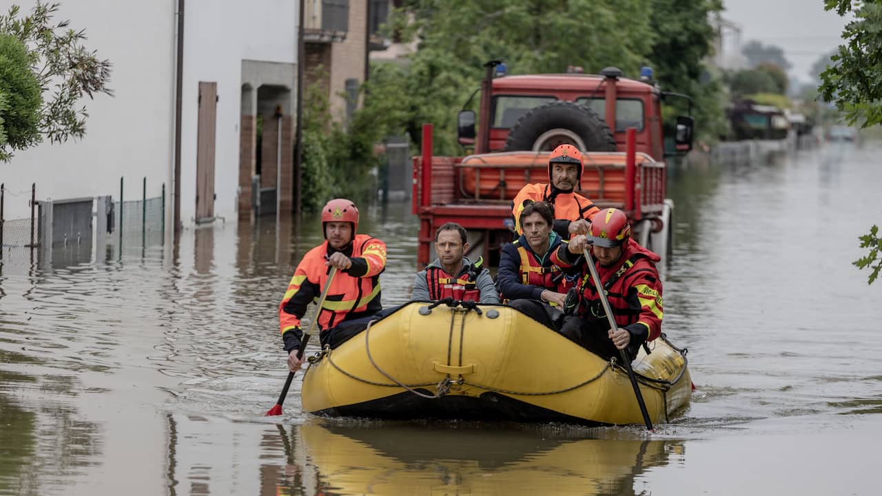 Oltre 36.000 persone nel nord Italia evacuate a causa delle inondazioni |  All’estero