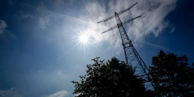 Vier hoogspanningsmasten naast Strijkviertelplas maken plaats voor woonwijkje