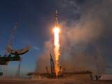 Bemanningsleden Soyuz-raket arriveren bij ruimtestation ISS