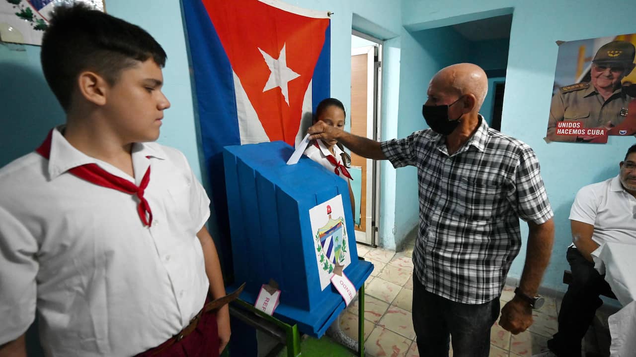 Cuba votes to legalize same-sex marriage |  NOW