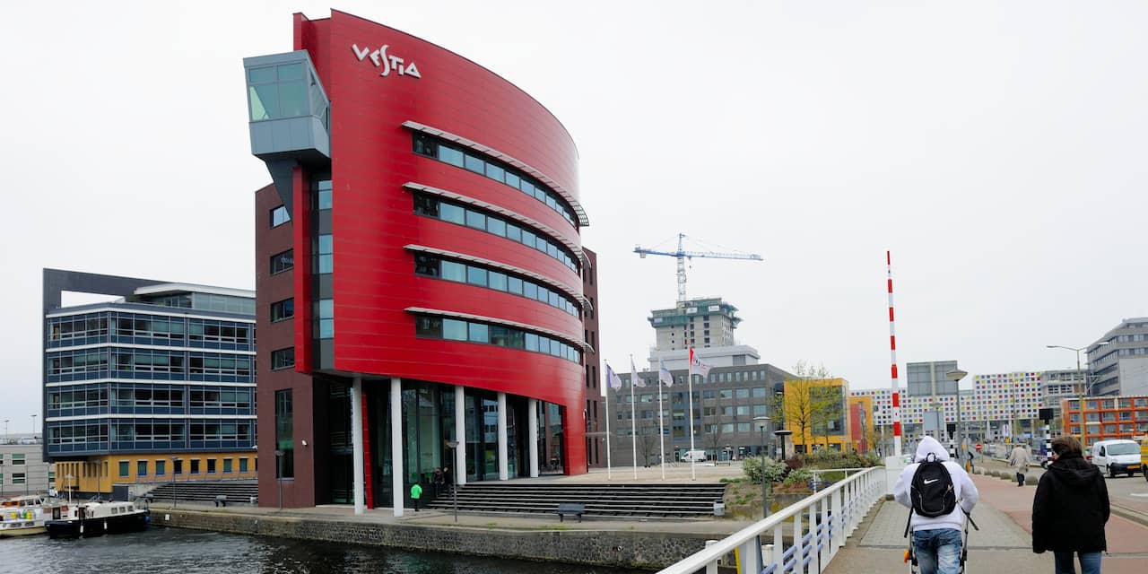 Vestia bezig met schadeprocedures tegen Deloitte en KPMG