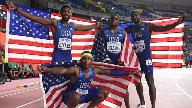 Christian Coleman werd in Doha ook wereldkampioen met de Amerikaanse 4x100 meterploeg.