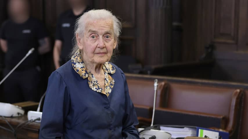 Ursula Haverbeck (95) veroordeeld tot zestien maanden cel 95-jarige-duitse-holocaustontkenner-veroordeeld-tot-zestien-maanden-cel