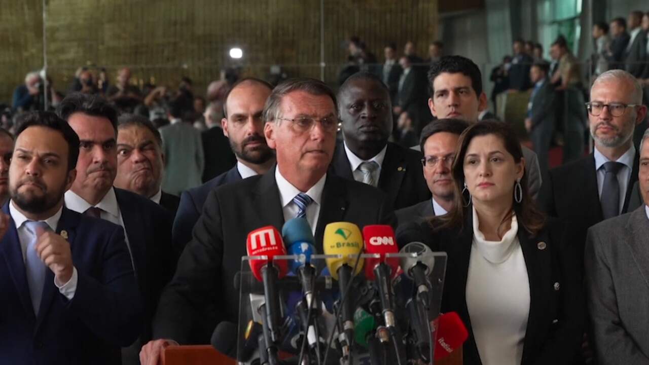 Beeld uit video: Bolsonaro legt zich neer bij verlies: 'Ik respecteer de grondwet'