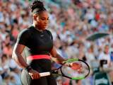 Serena Williams trekt zich geblesseerd terug voor duel met Sharapova