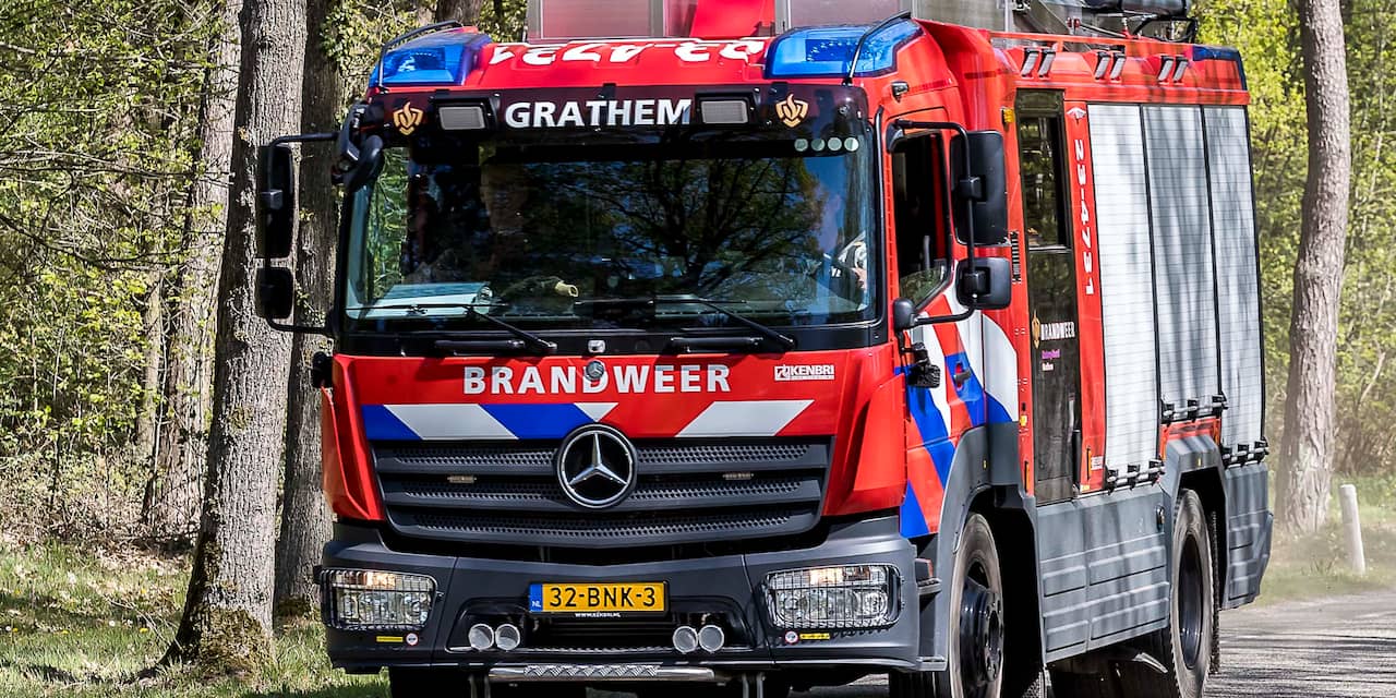 Brand in Mastbos in Breda, brandweer roept bezoekers op te vertrekken
