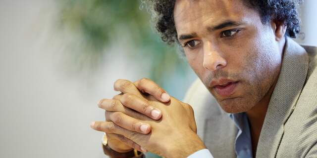 Pierre Van Hooijdonk Had Week Nodig Om Dood Moeder Te Beseffen Nu Het Laatste Nieuws Het Eerst Op Nu Nl