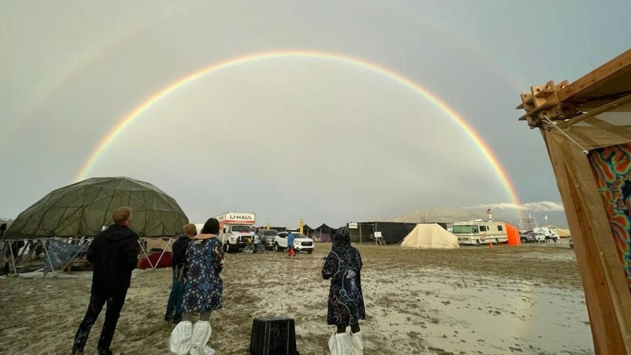 Annual Burning Man Festival in Nevada Desert Overcomes Heavy Rainfall – Update