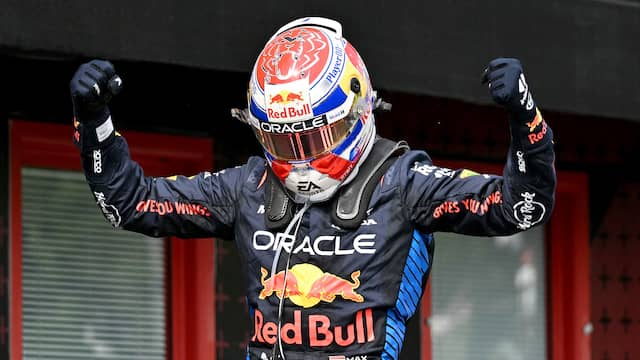 Max Verstappen wint na spannende slotfase de GP van Imola